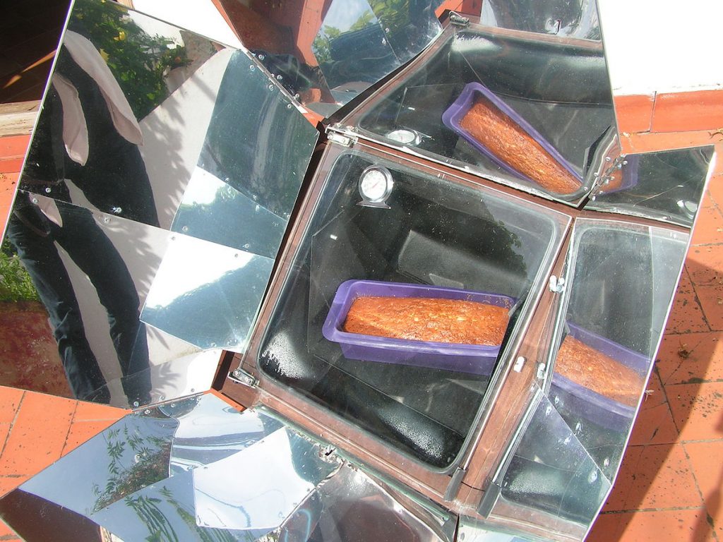 solar oven with cake
